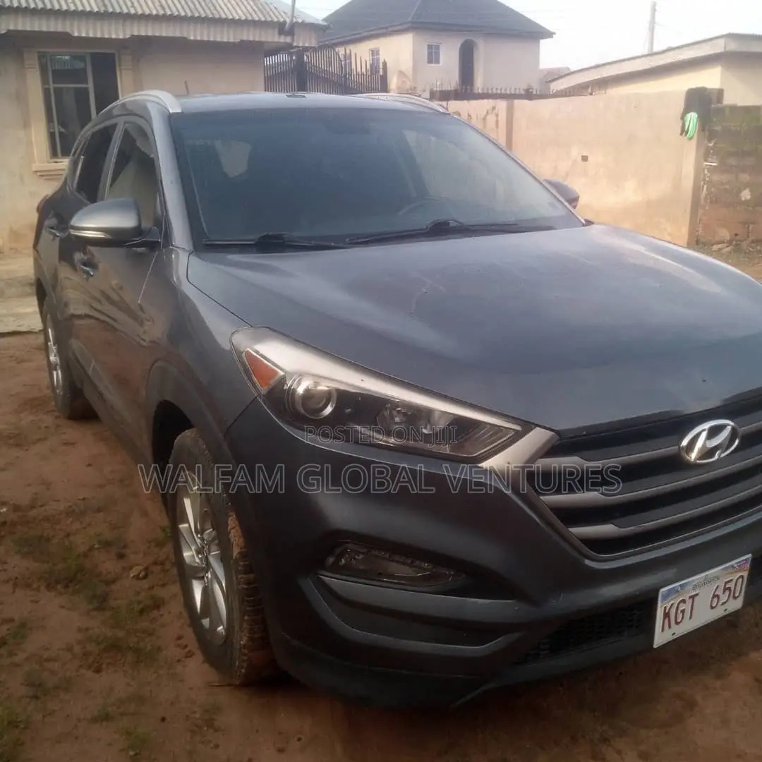 Hyundai Tucson 2016 Gray