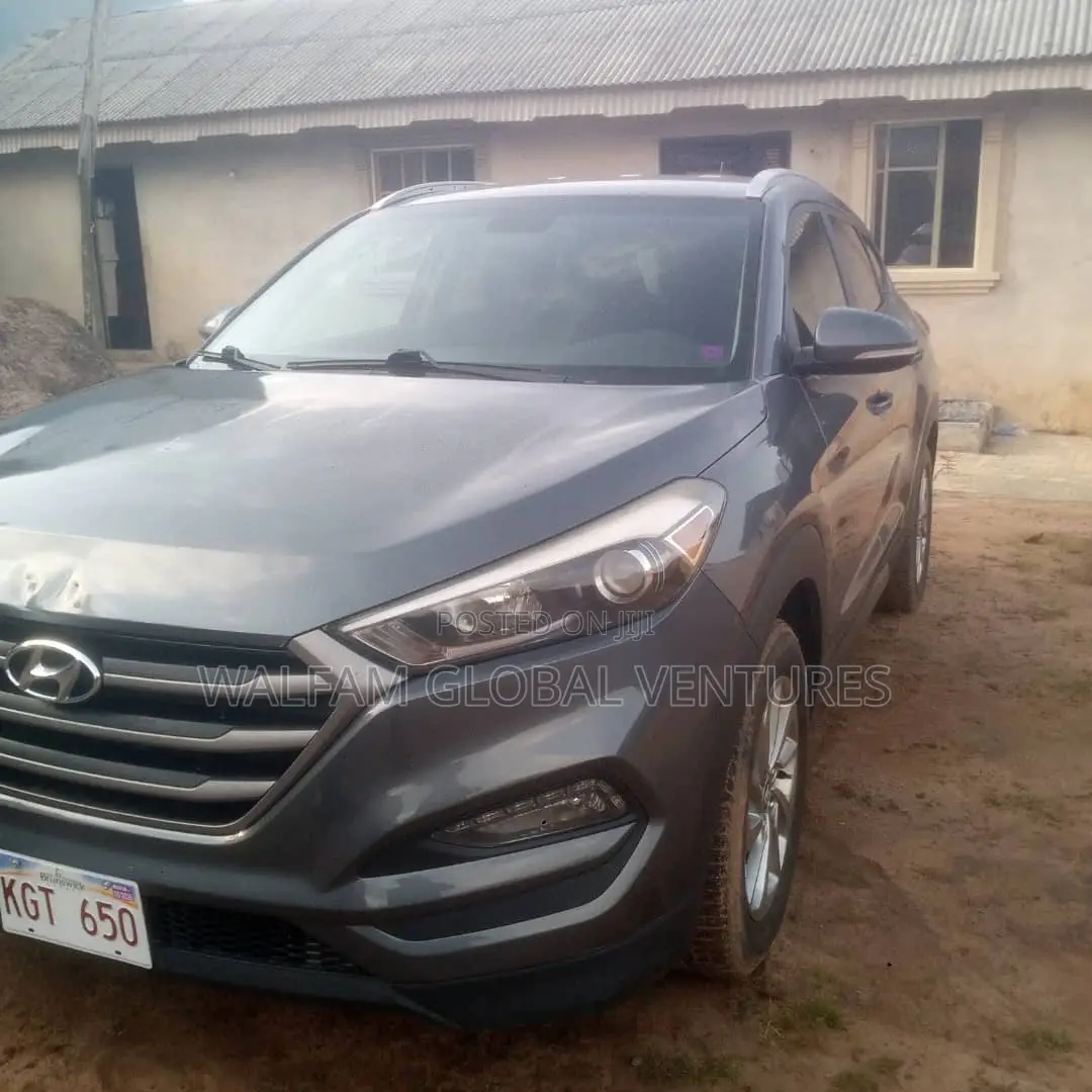 Hyundai Tucson 2016 Gray