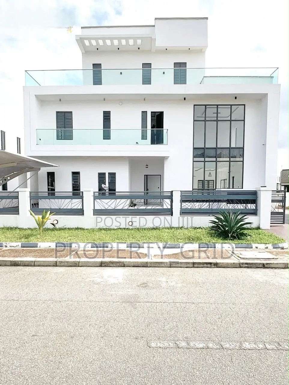 5bdrm Duplex in Royal Garden Estate, Ajah for sale