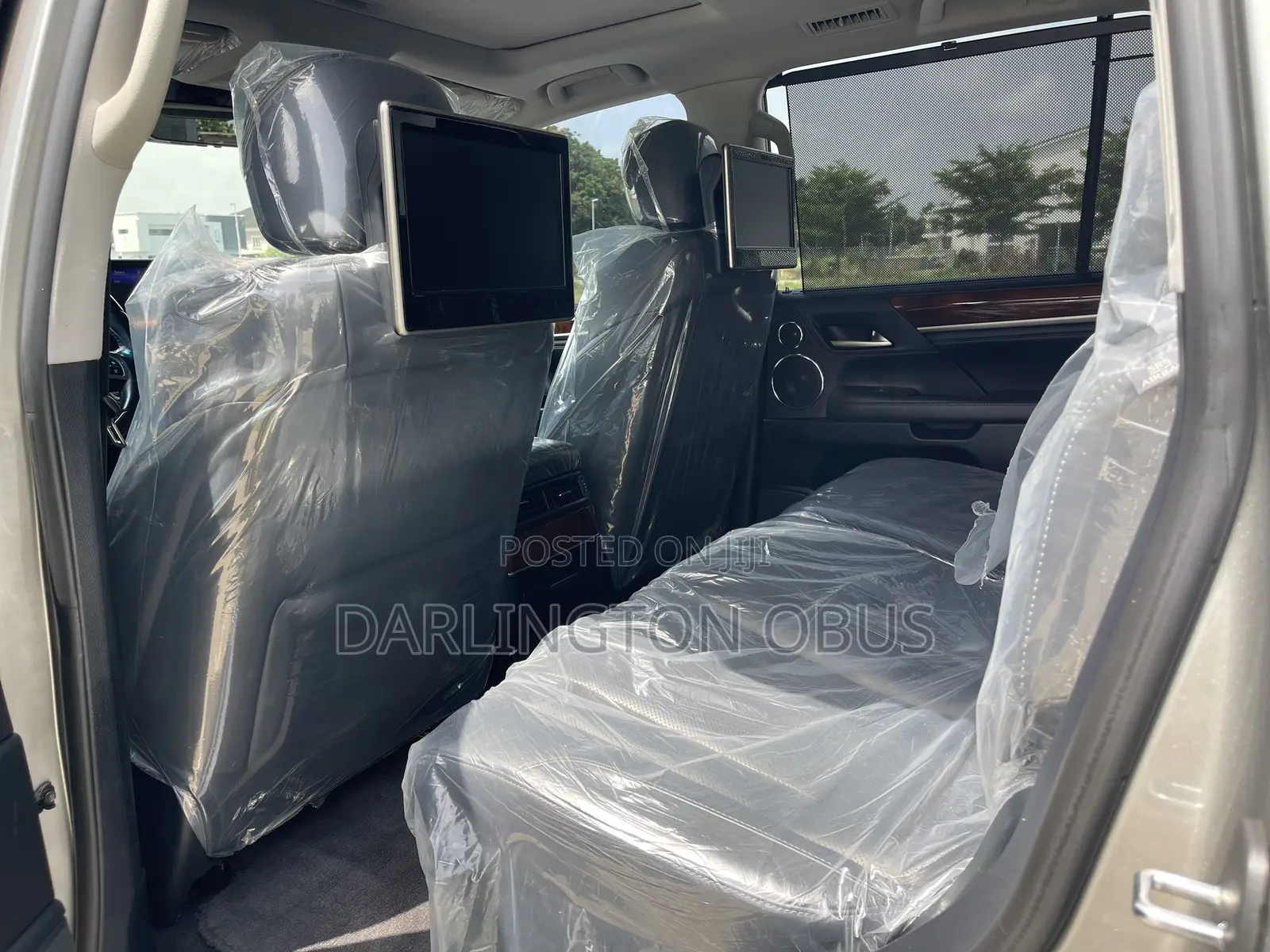 Lexus LX 570 (5 seats) AWD 2018 Gold