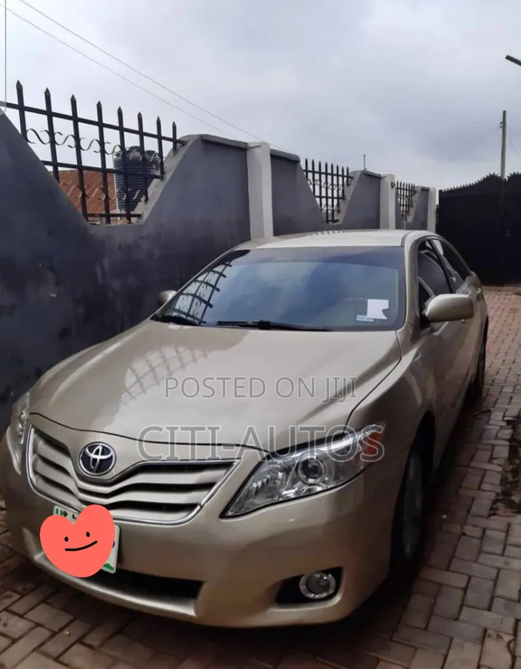 Toyota Camry 2011 Gold