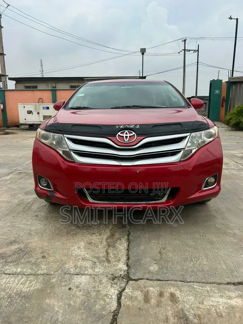 Toyota Venza 2010 Red