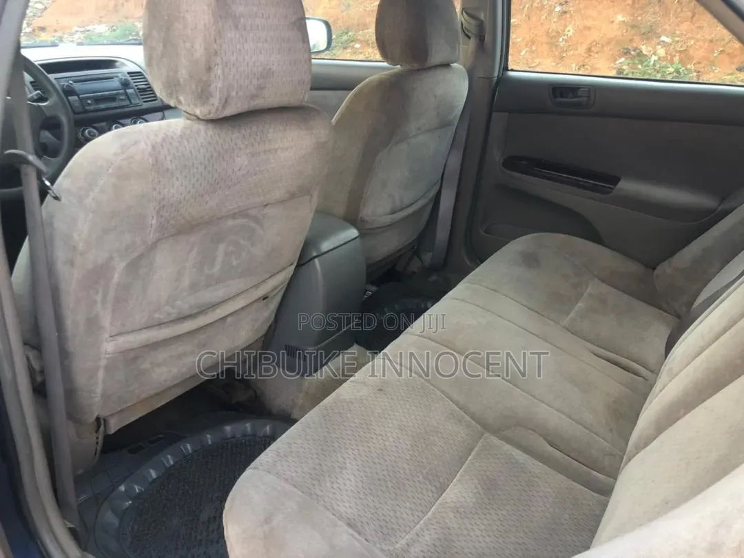 Toyota Camry 2005 Blue