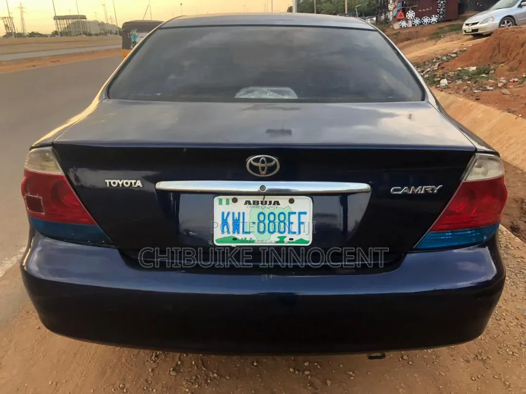 Toyota Camry 2005 Blue
