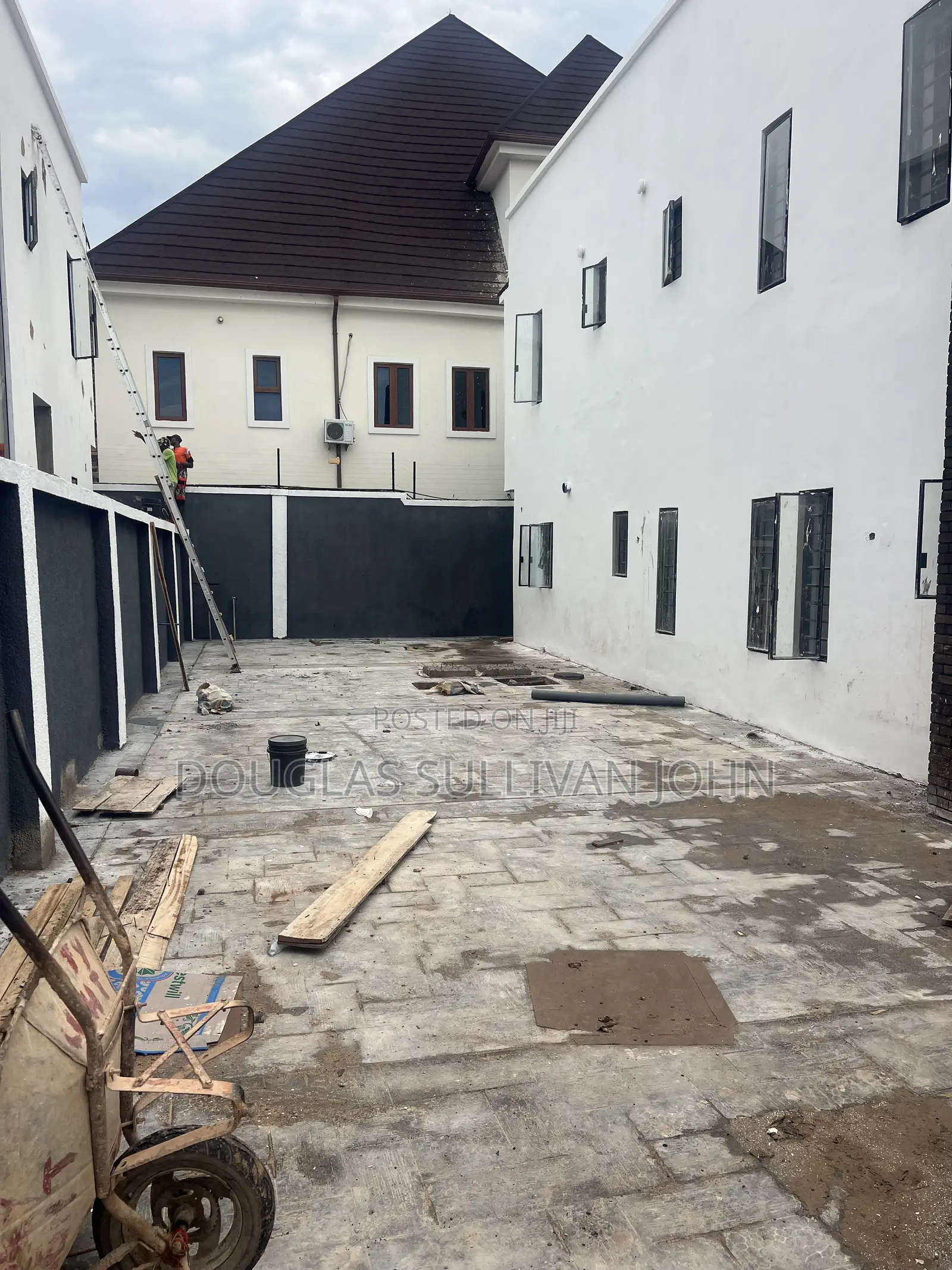 4bdrm Duplex in Independence Layout, Enugu for sale