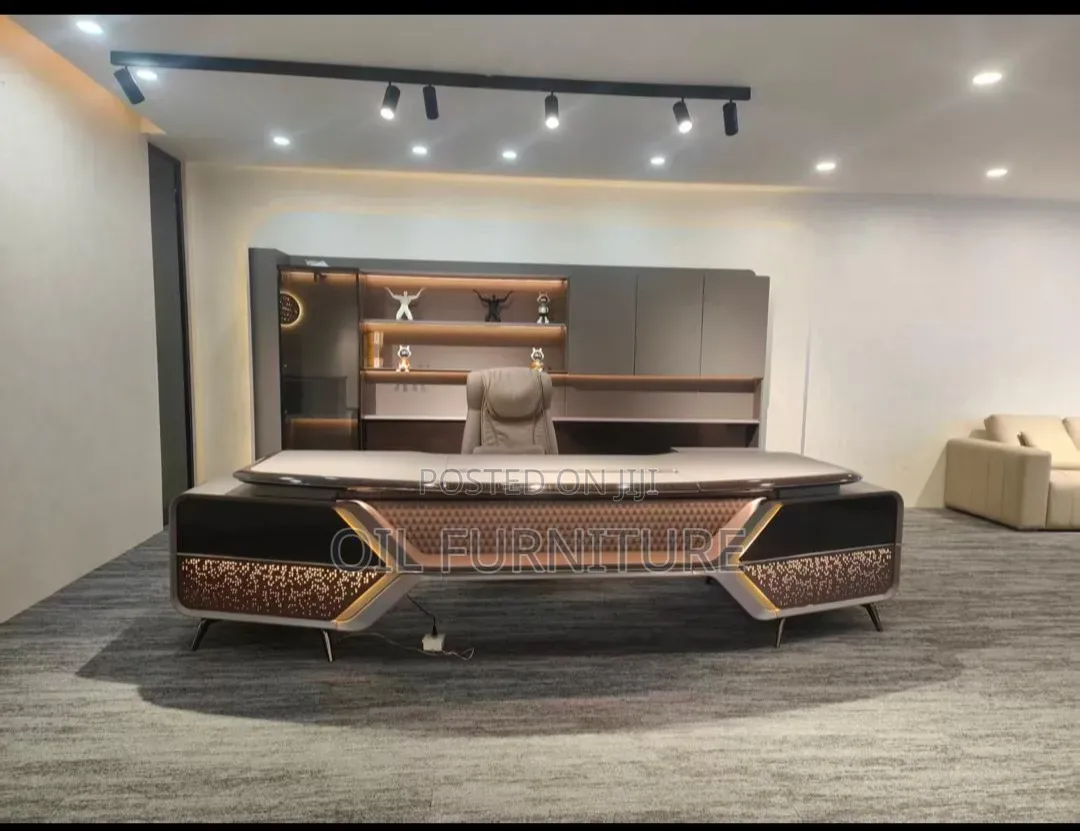 3.2 Meter Executive Office Desk With Led Lights – Premium Quality