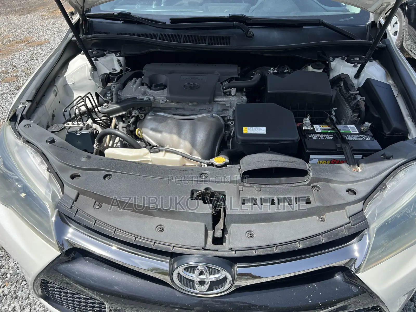 Toyota Camry SE 4dr Sedan (2.5L 4cyl 6A) 2016 White