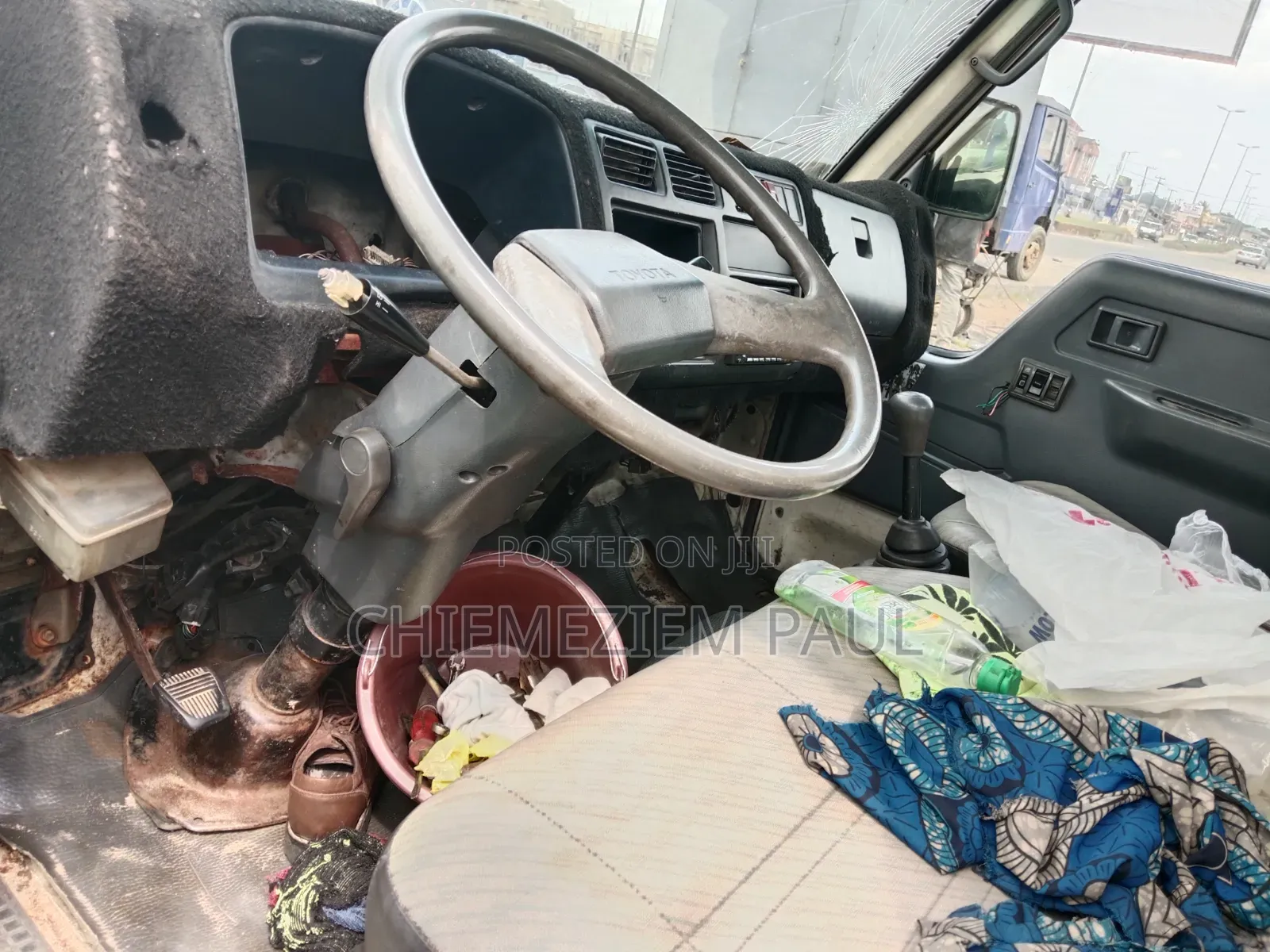 Toyota Dyna,150, 6 Tyres