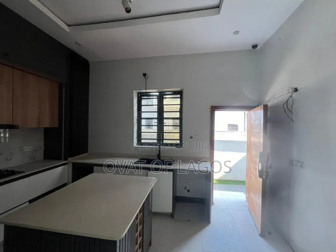 4bdrm Duplex in Orchid, Lekki Expressway for sale