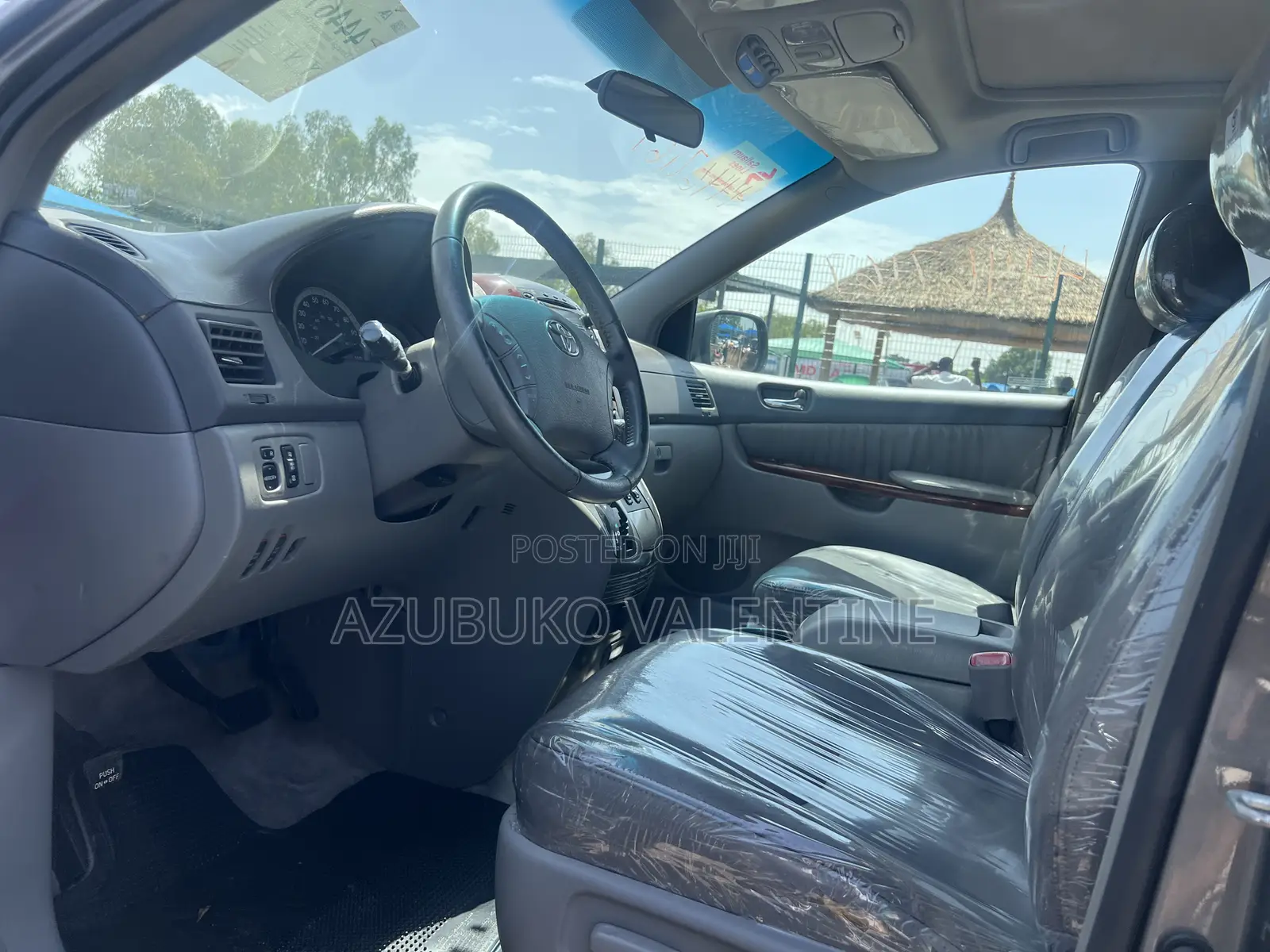 Toyota Sienna XLE 7 Passenger 2010 Gray