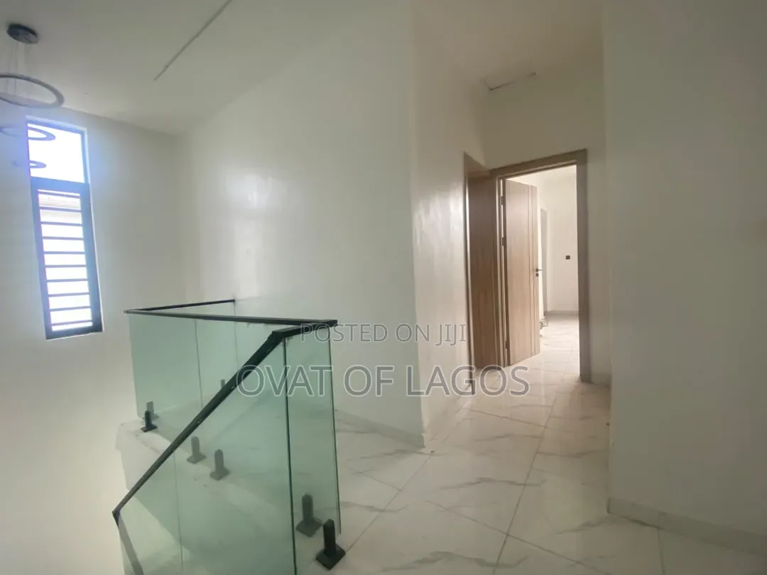 5bdrm Duplex in Orchid, Lekki Expressway for sale