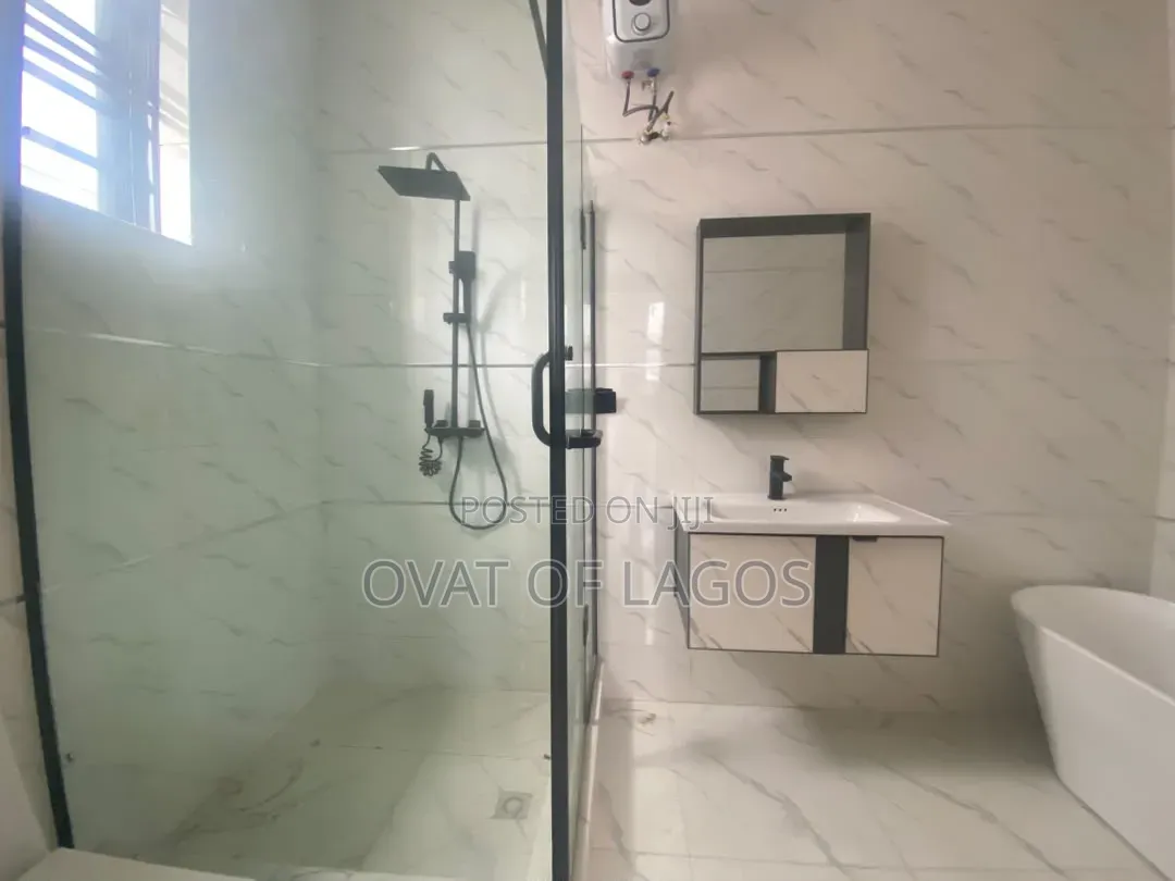 5bdrm Duplex in Orchid, Lekki Expressway for sale