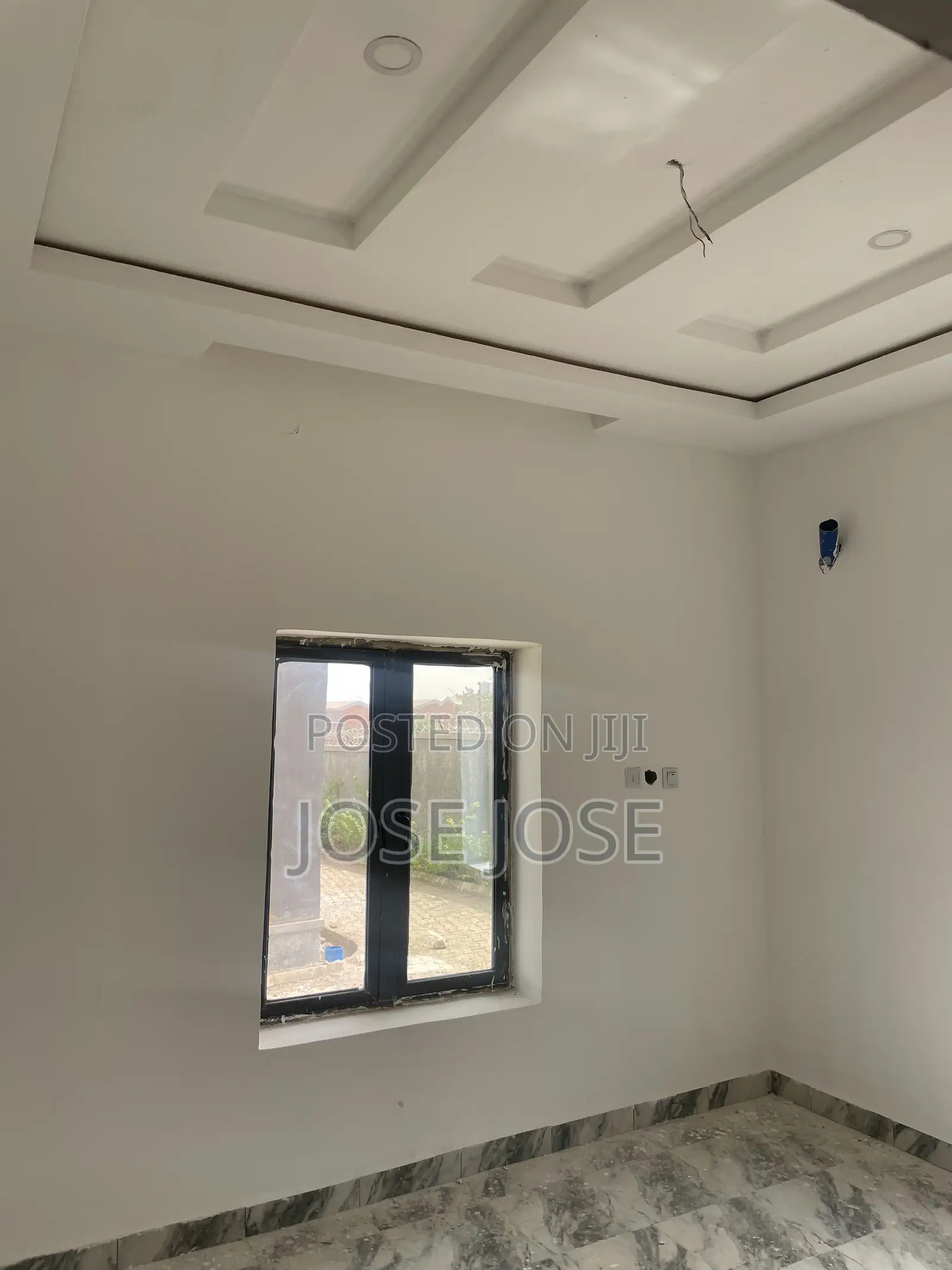 Furnished 3bdrm Block of Flats in Ask Agent, Karmo for sale
