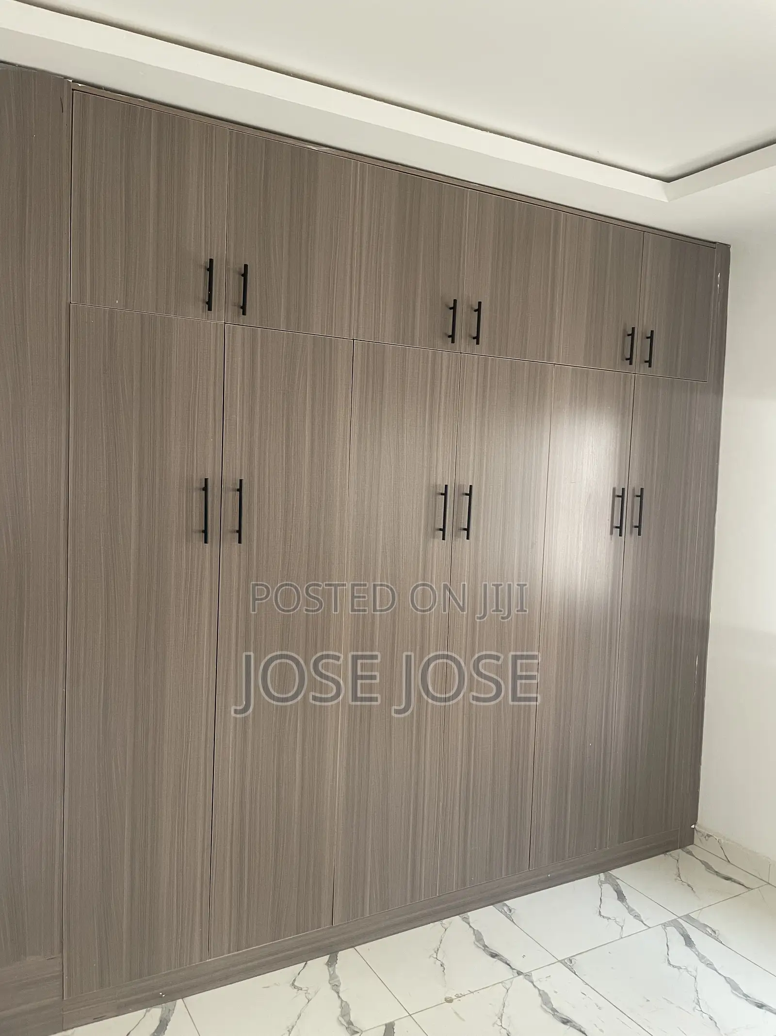 Furnished 3bdrm Block of Flats in Ask Agent, Karmo for sale