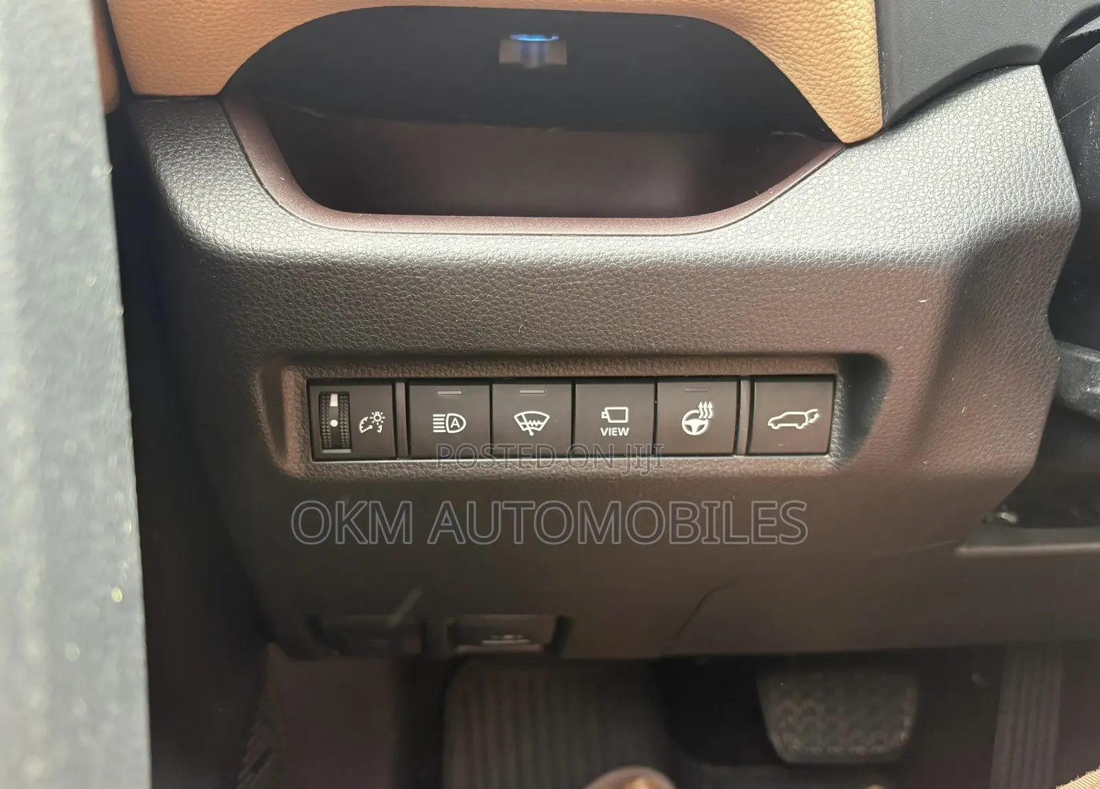 Toyota RAV4 Limited AWD 2020 Blue