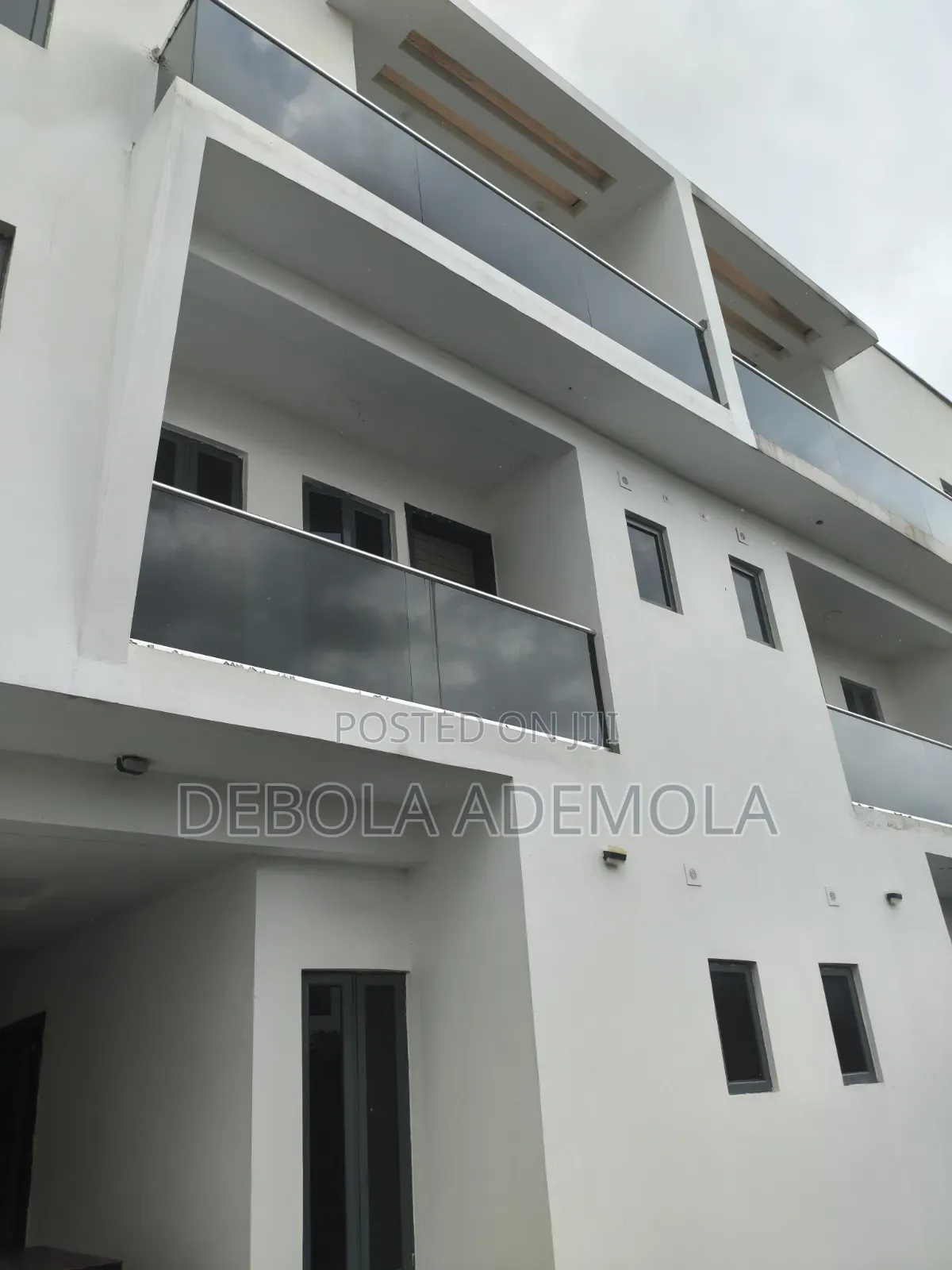 4bdrm Duplex in Ogudu Gra for sale