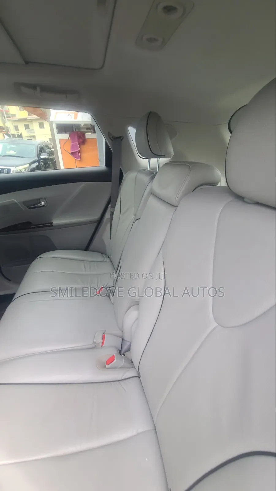 Toyota Venza 2010 White