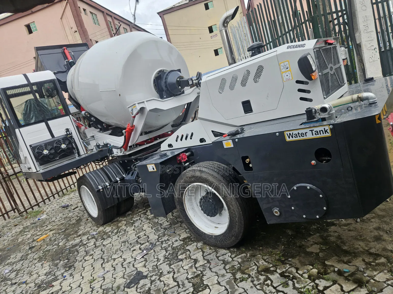 Oceanic 4cubic Mobile Selfload Concrete Mixer