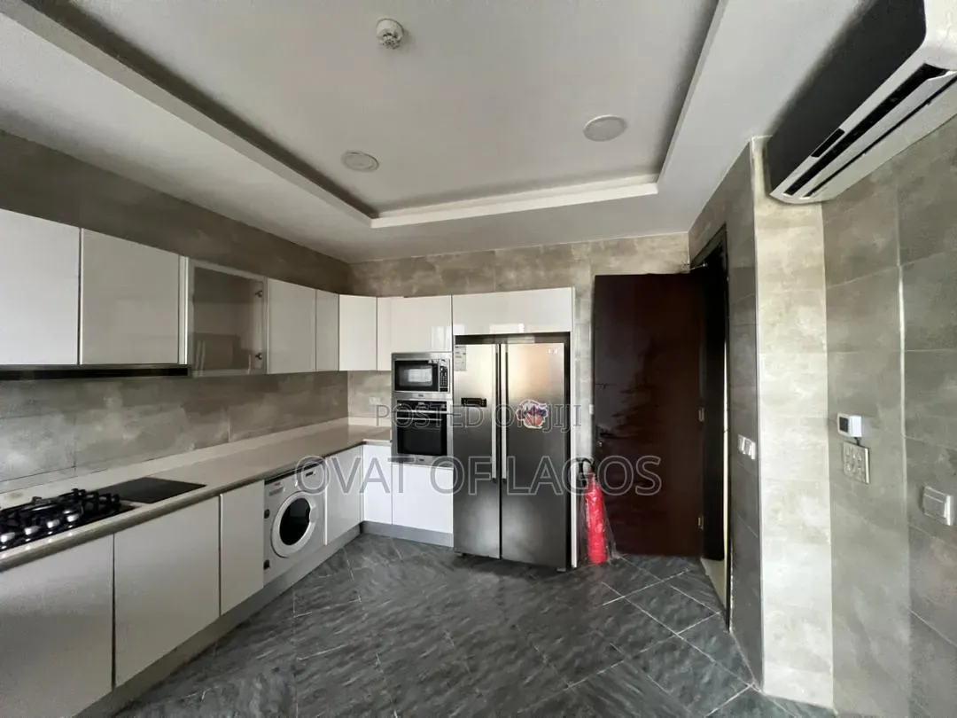 4bdrm Maisonette in Banana Island for rent