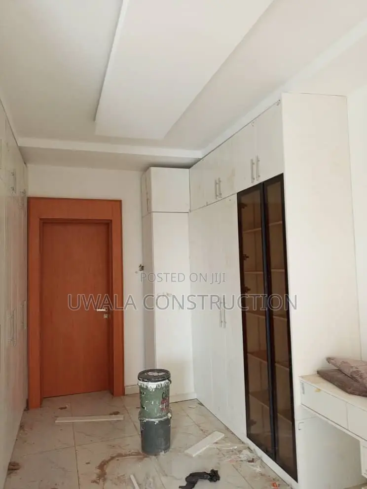 4bdrm Apartment in Jahi for sale
