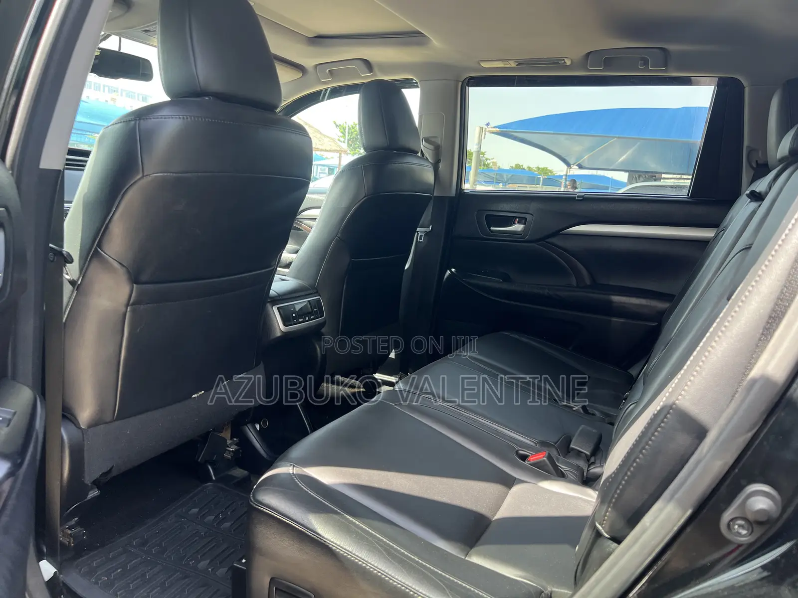 Toyota Highlander XLE 4x4 V6 (3.5L 6cyl 8A) 2018 Black