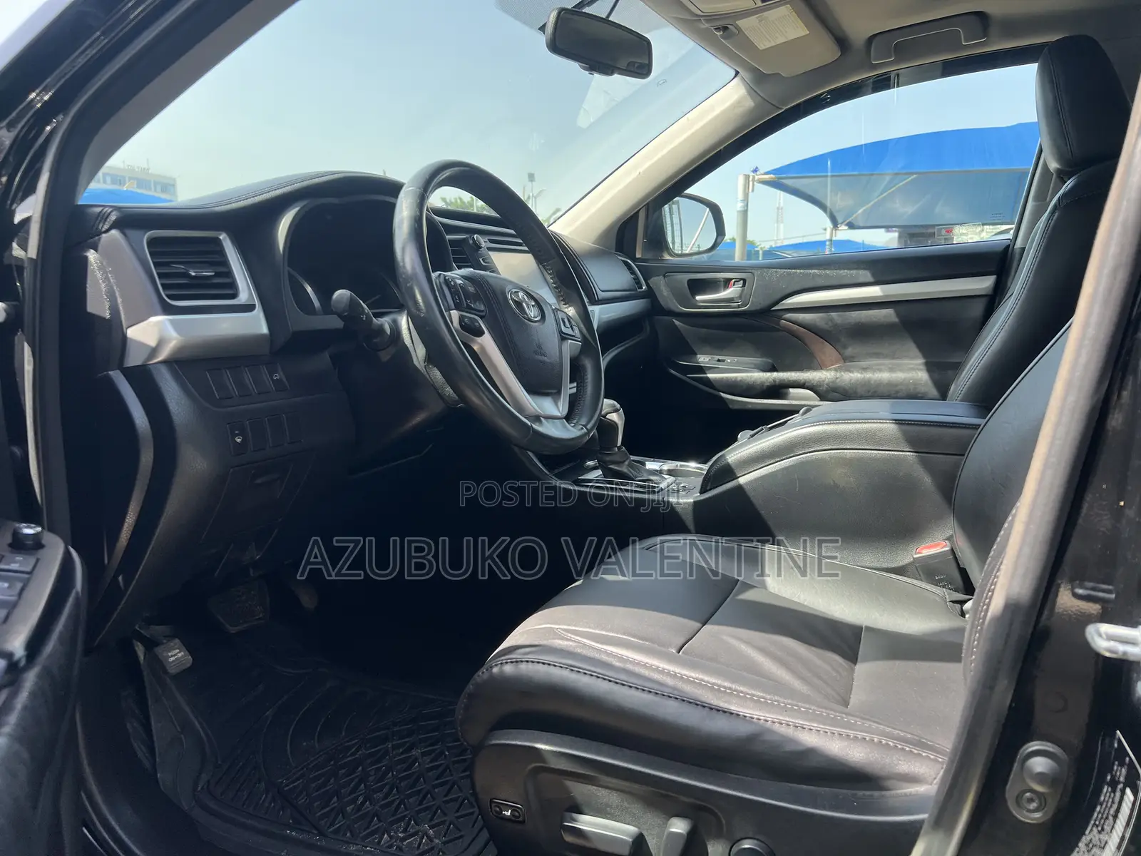 Toyota Highlander XLE 4x4 V6 (3.5L 6cyl 8A) 2018 Black