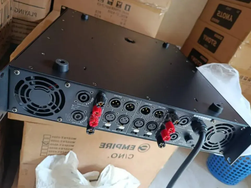 4 Channel Amplifier