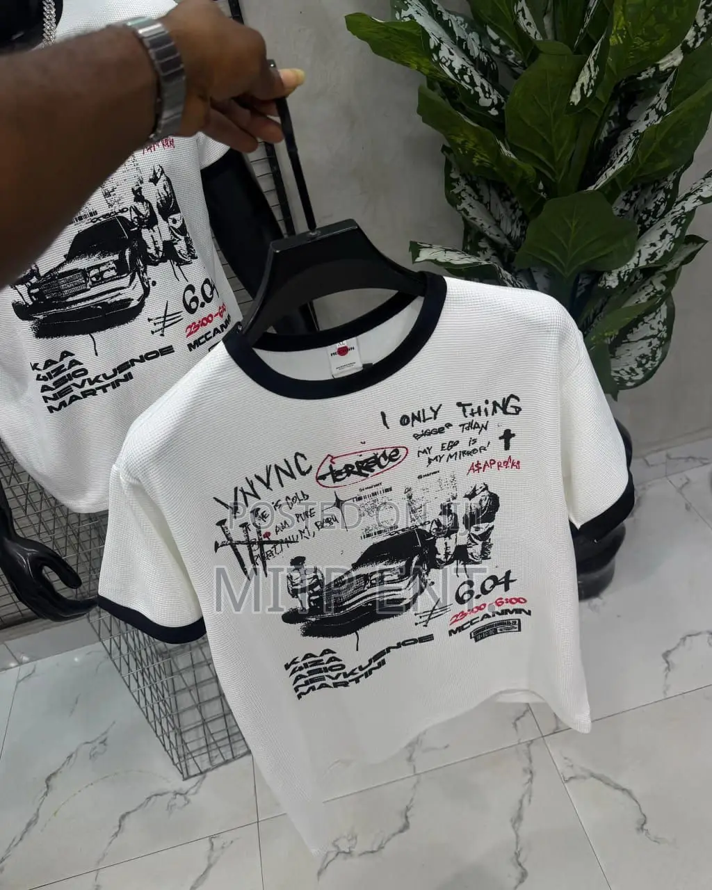 Men Cropped Graphic Tees