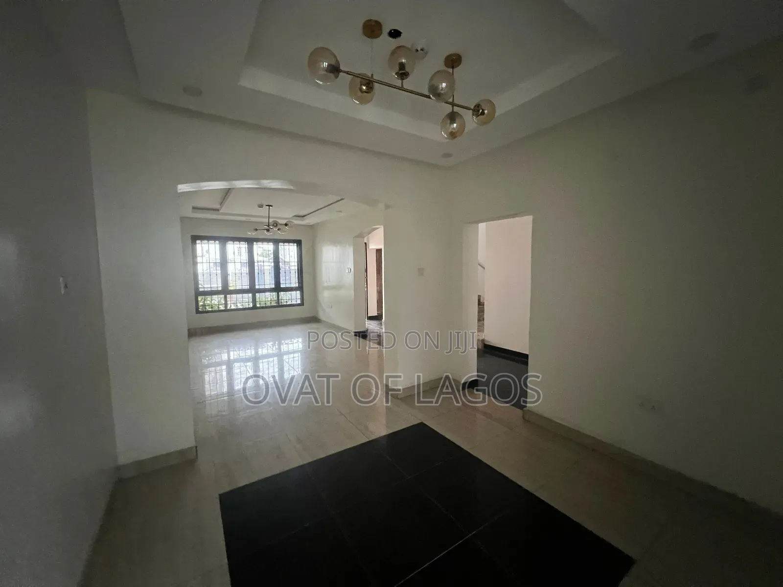 4bdrm Duplex in Banana Island for rent
