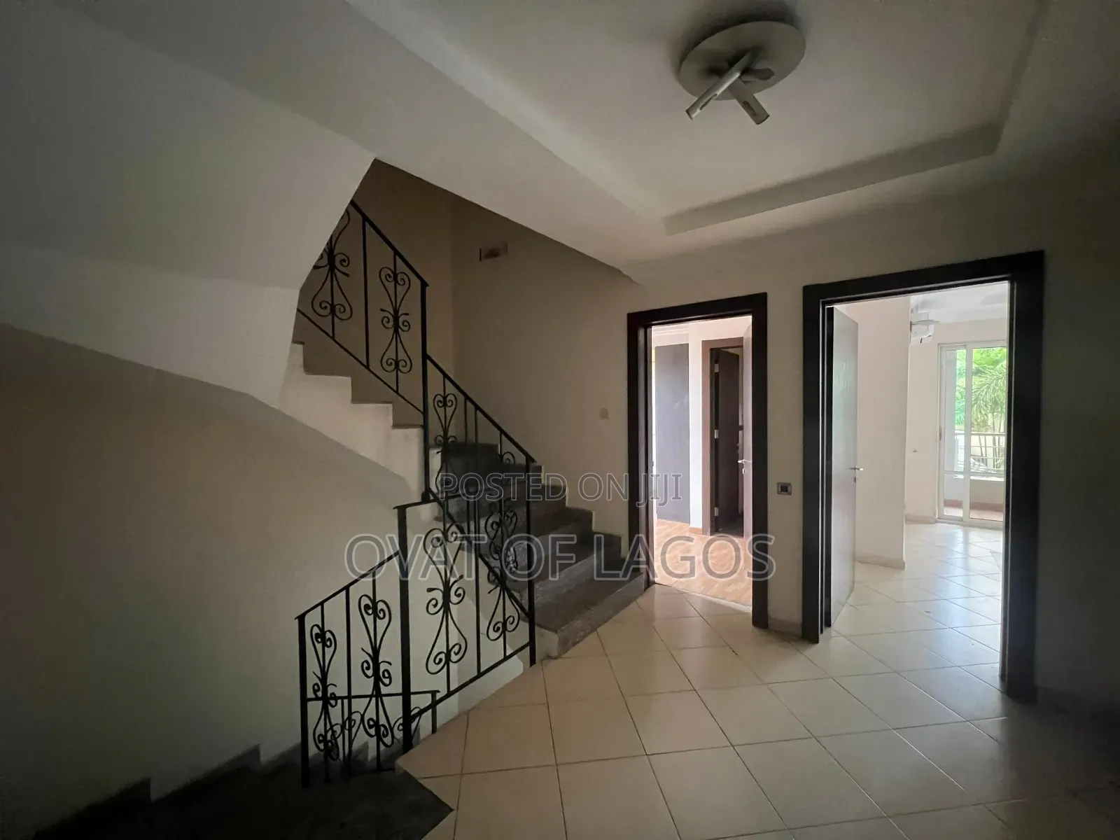 4bdrm Duplex in Banana Island for rent