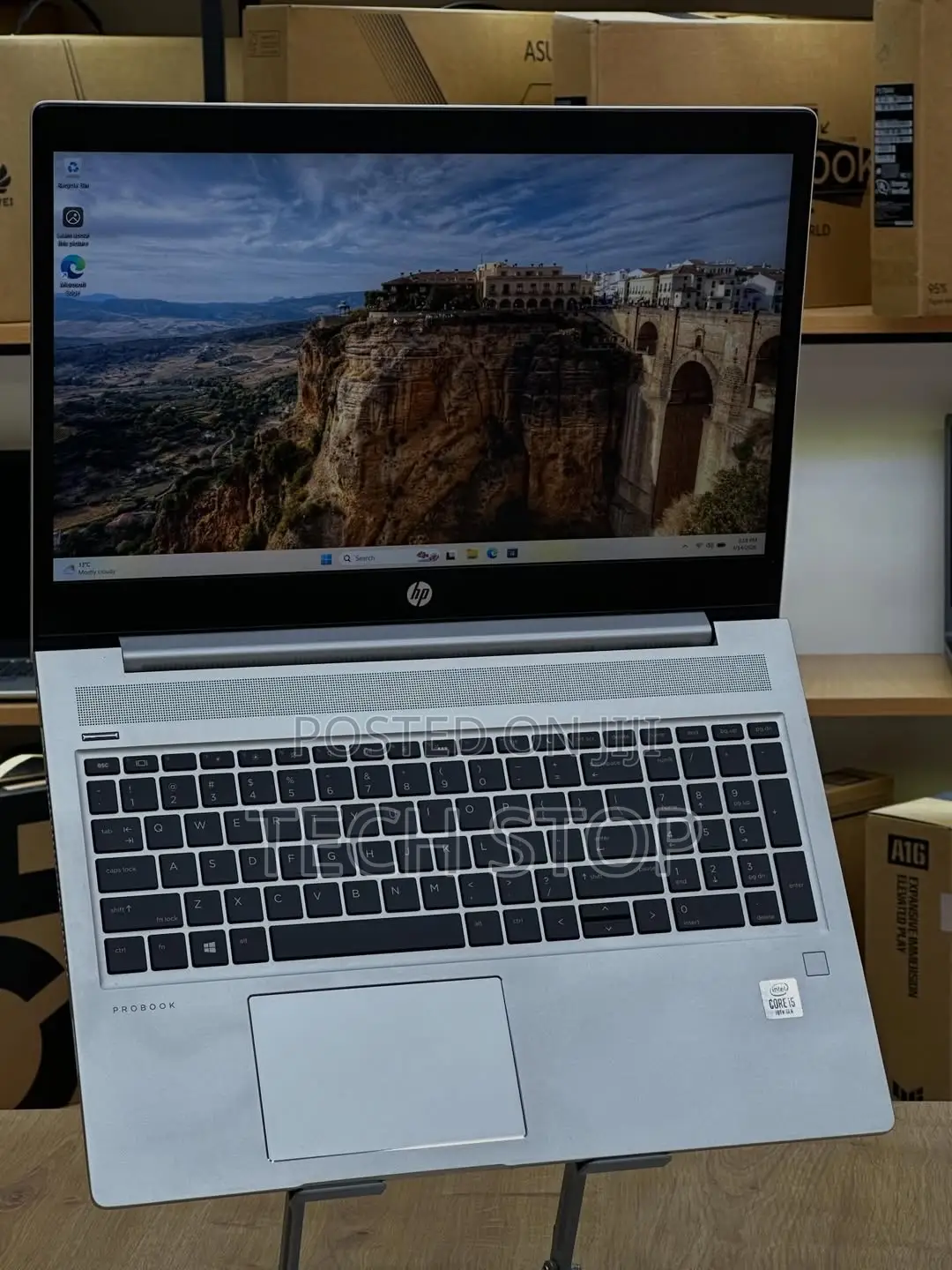 New Laptop HP ProBook 450 G7 8GB Intel Core i5 SSD 256GB