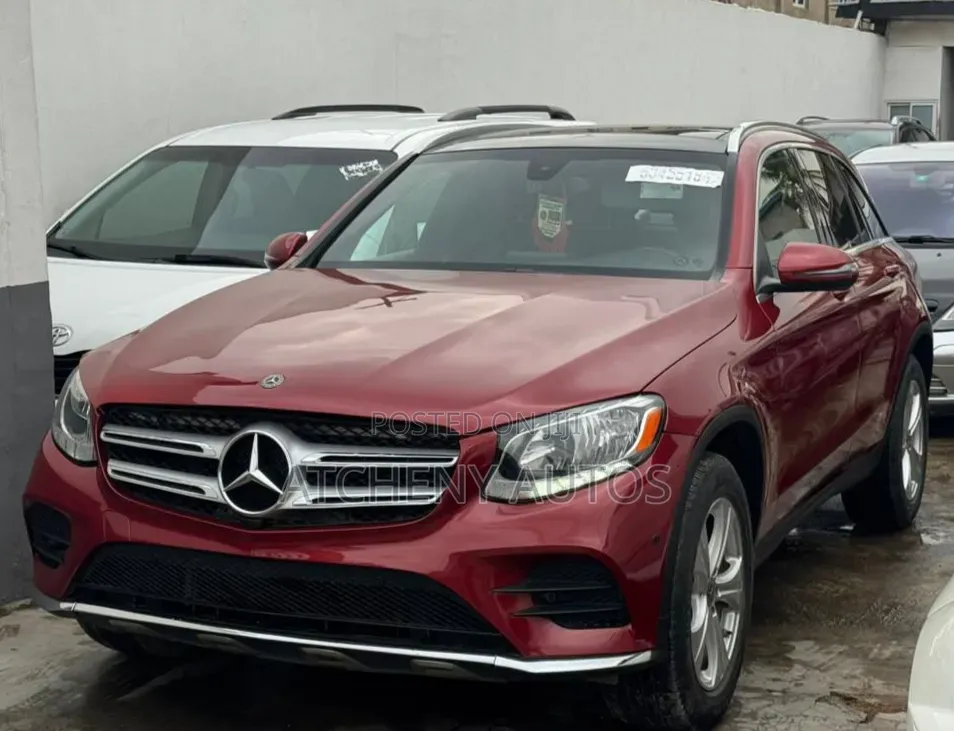 Mercedes-Benz GLC-Class 2018 Red