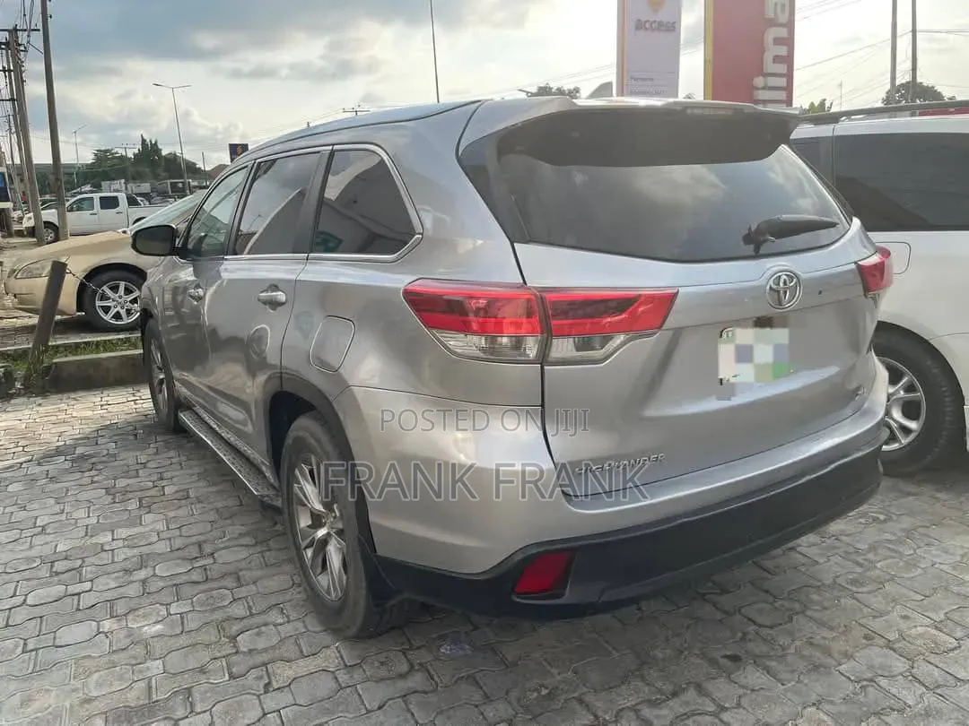Toyota Highlander 2015 Silver