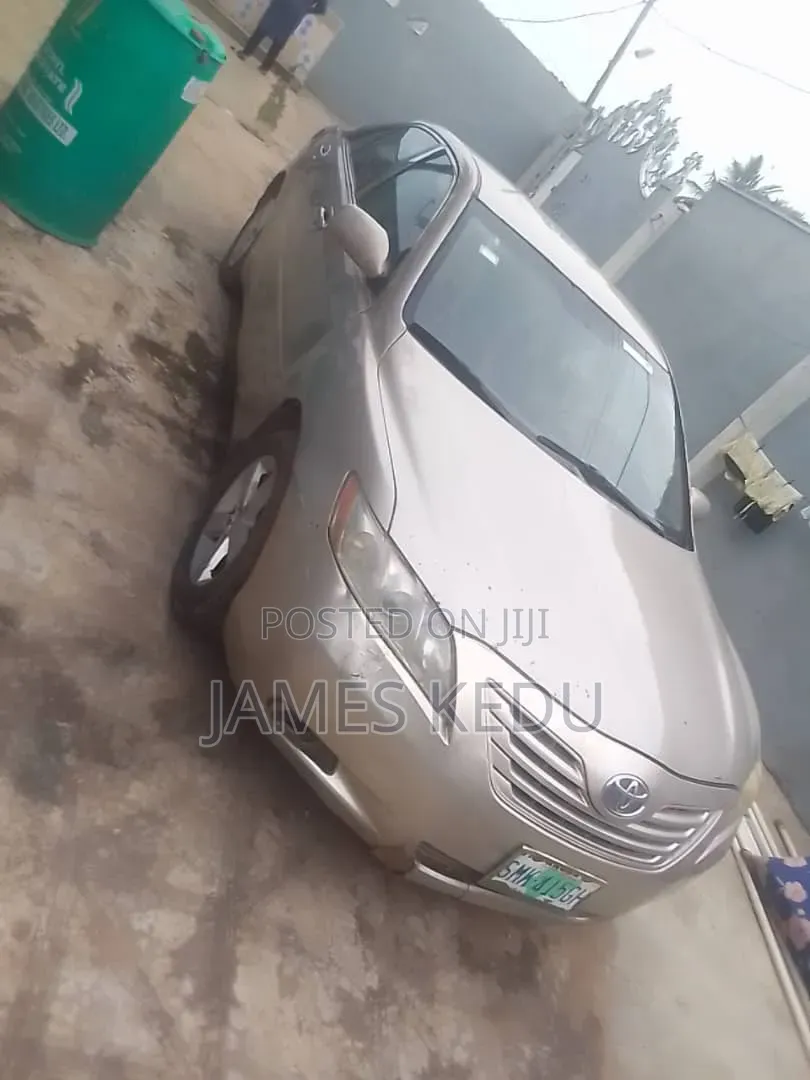 Toyota Camry 2009