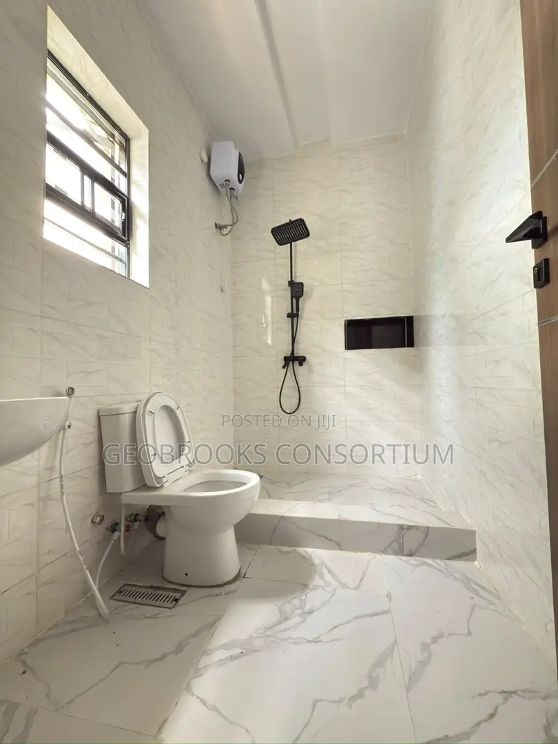 4bdrm Duplex in Carlton Gate Estate, Akobo for sale