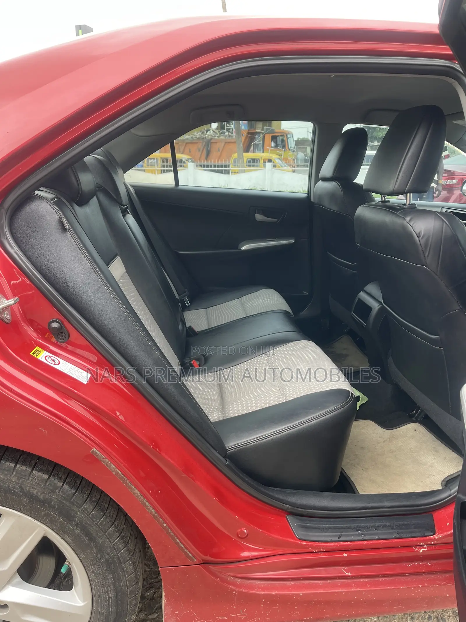 Toyota Camry SE 4dr Sedan (2.5L 4cyl 6A) 2013 Red