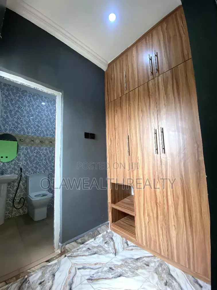 2bdrm Block of Flats in Rind Road for rent