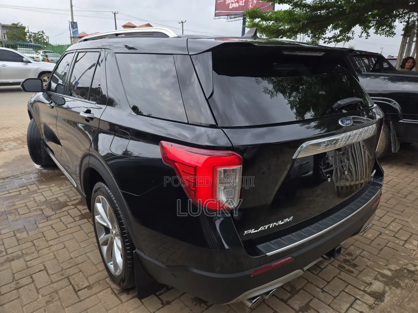 Ford Explorer 2021 Black