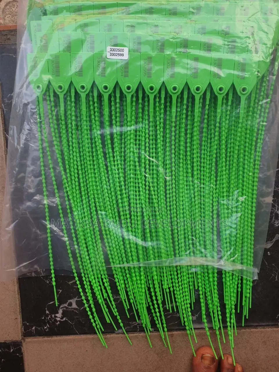 Tamper-evident Plastic Security Seal