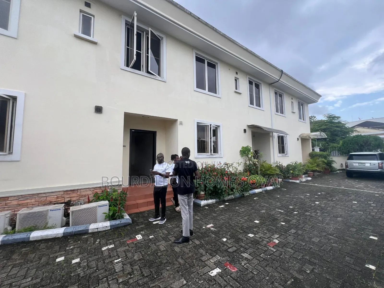 4bdrm Duplex in Banana Island Lagos for rent