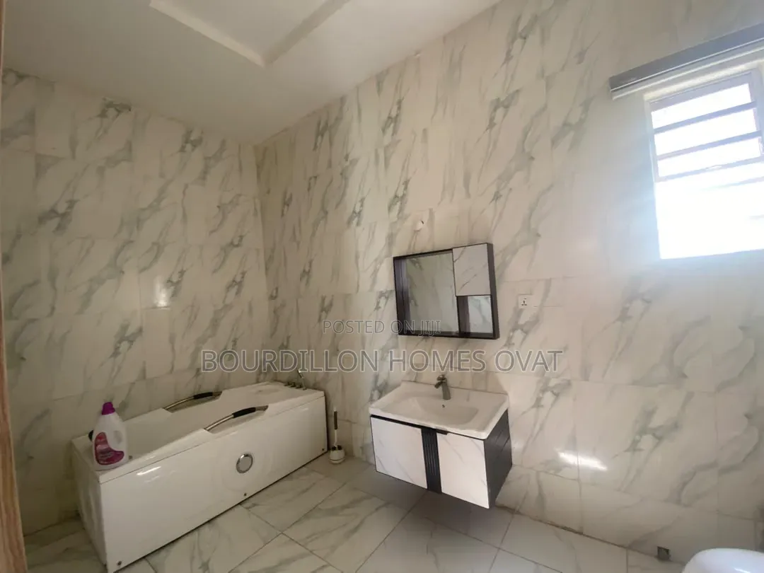 4bdrm Duplex in Orchid Lekki Lagos for rent