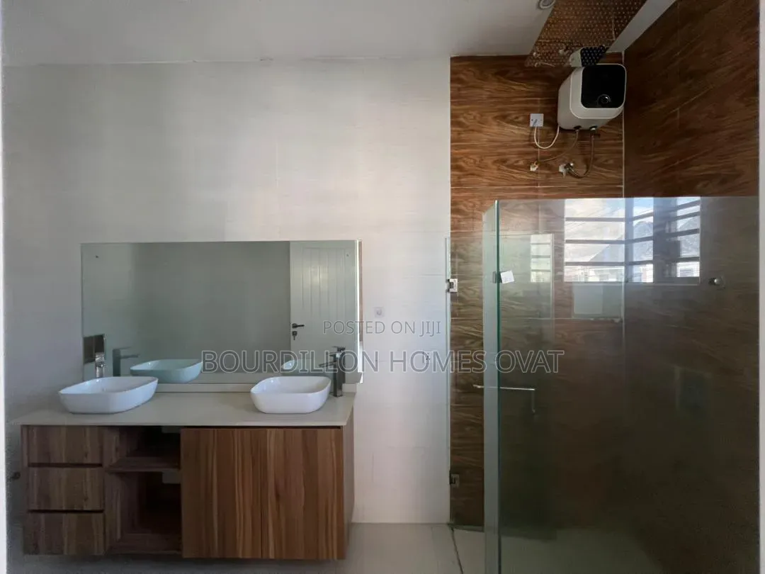 4bdrm Duplex in Orchid Lekki Lagos for sale
