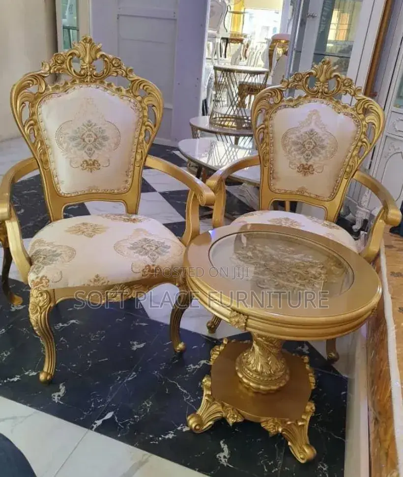 High Classic Luxury Discussing Table and Chair