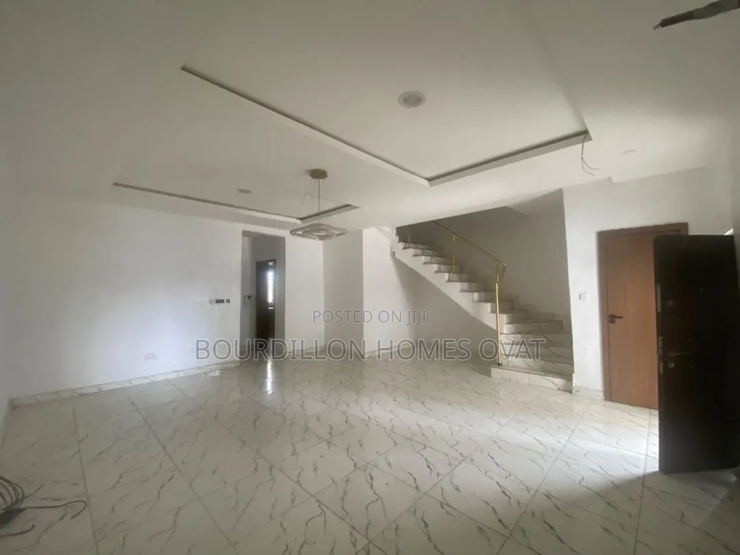 4bdrm Duplex in Orchid Lekki Lagos for sale