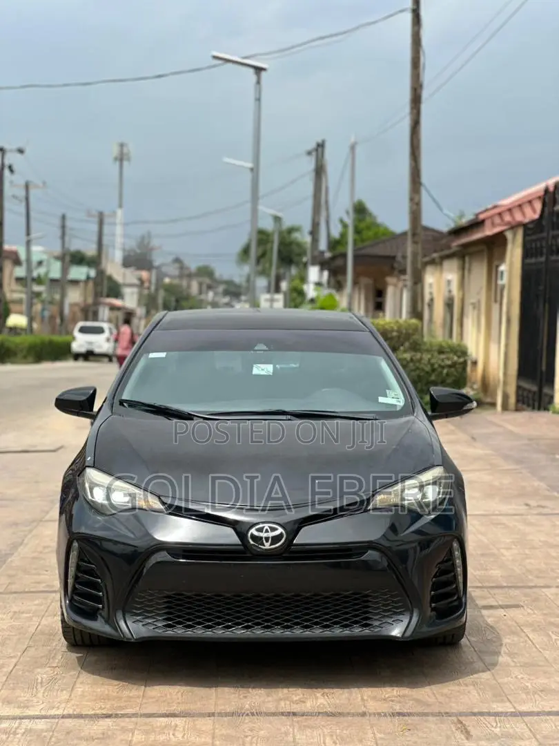 Toyota Corolla SE 4dr Sedan (1.8L 4cyl CVT) 2017 Black