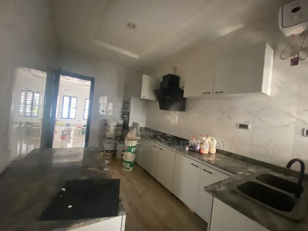 4bdrm Duplex in Orchid Lekki Lagos for rent