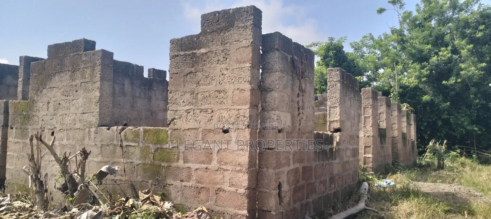 2bdrm Bungalow in At Gbotaru Area, Osogbo for sale