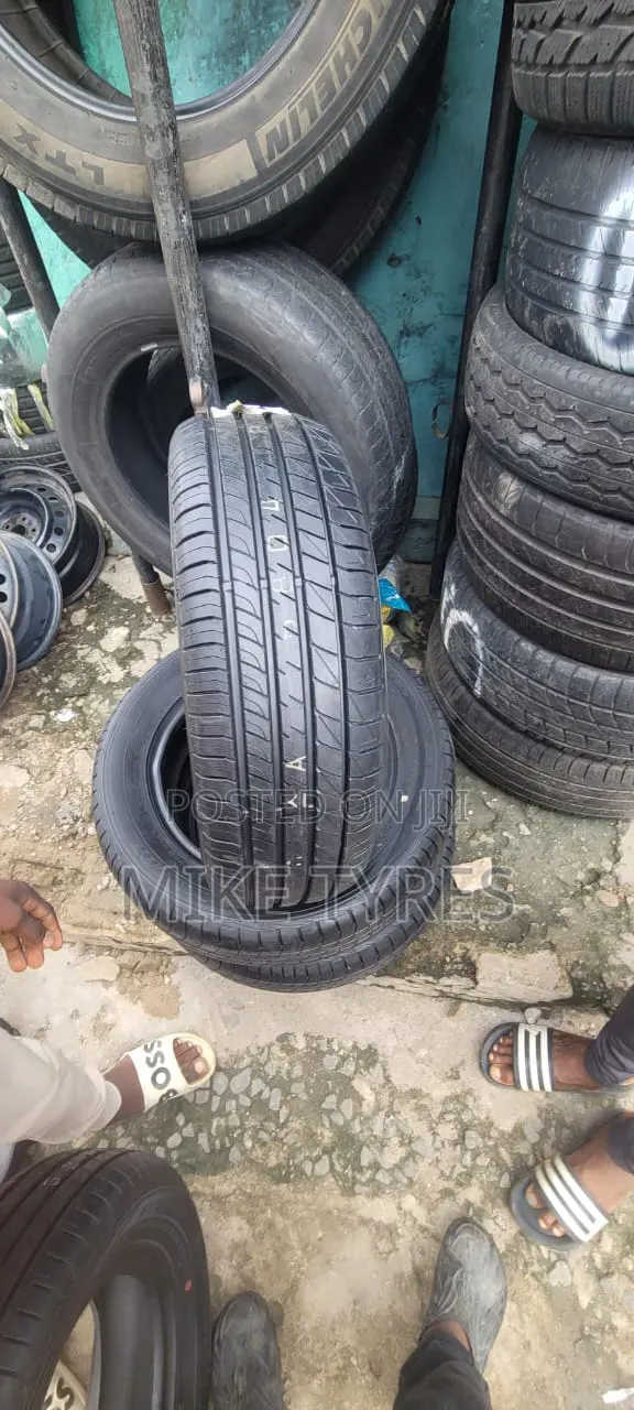 Brand New 205/60r16 Dunlop
