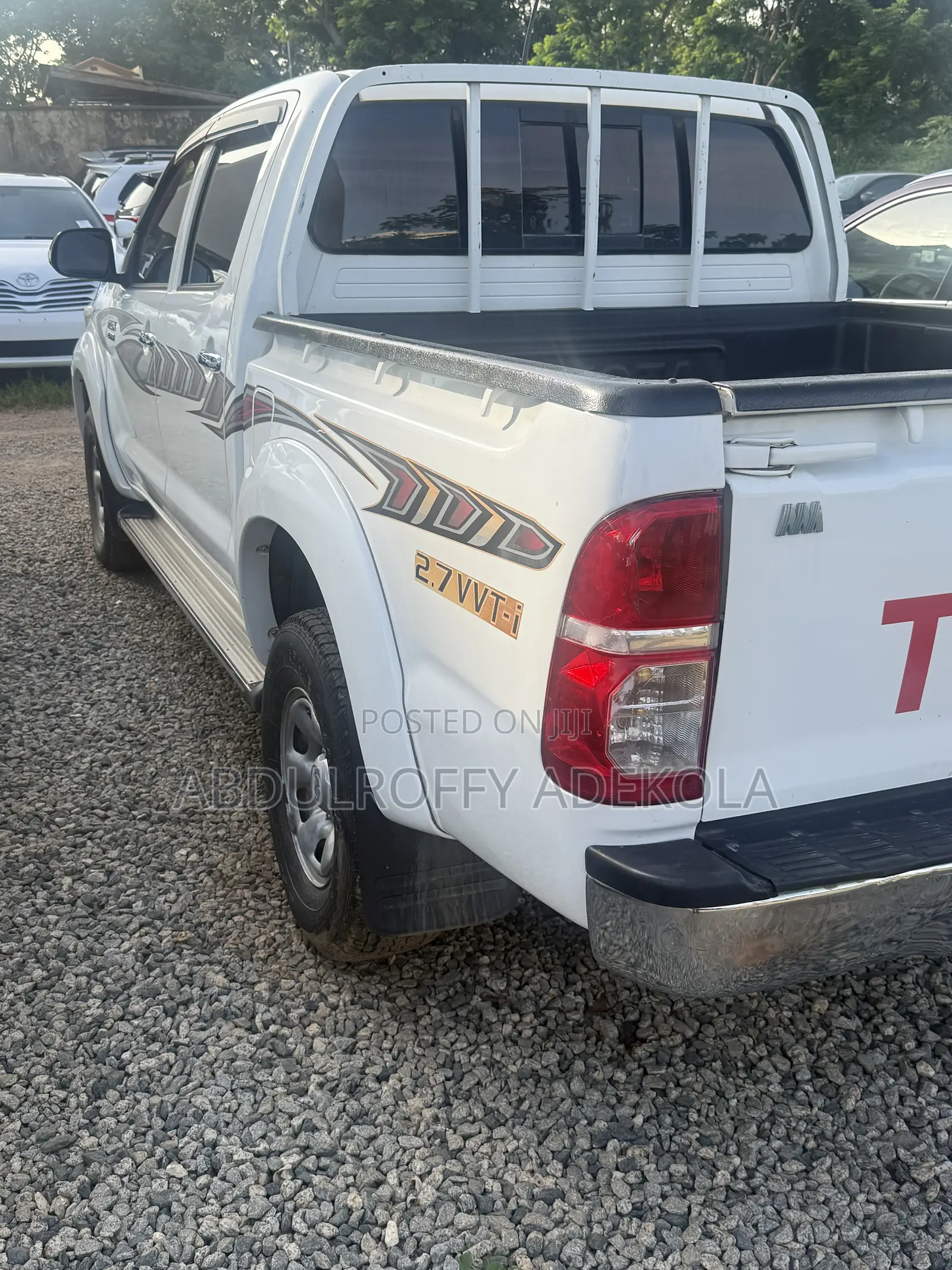 Toyota Hilux SR 4x4 2015 White