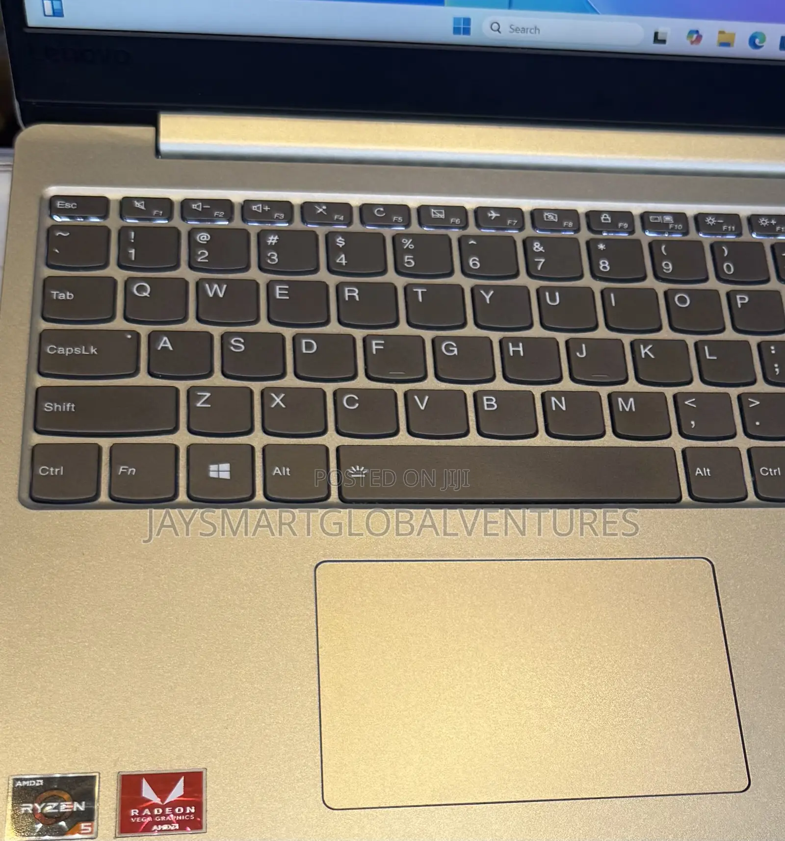 Laptop Lenovo IdeaPad 330S 8GB AMD Ryzen 5 SSD 256GB